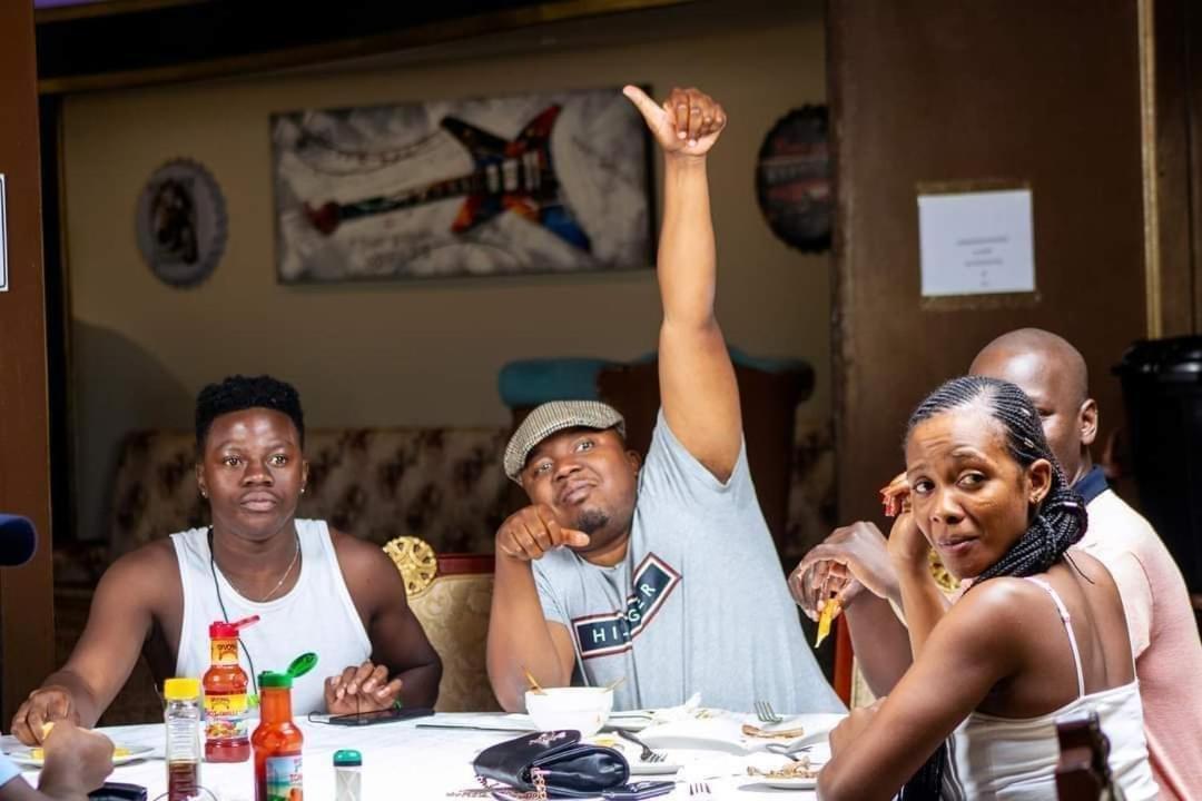 Zambezi Junction Lodge Ливингстън Екстериор снимка