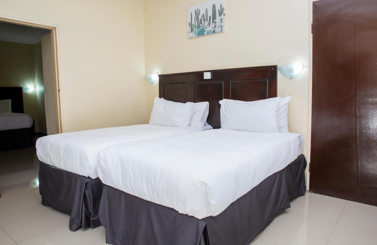 Zambezi Junction Lodge Ливингстън Екстериор снимка